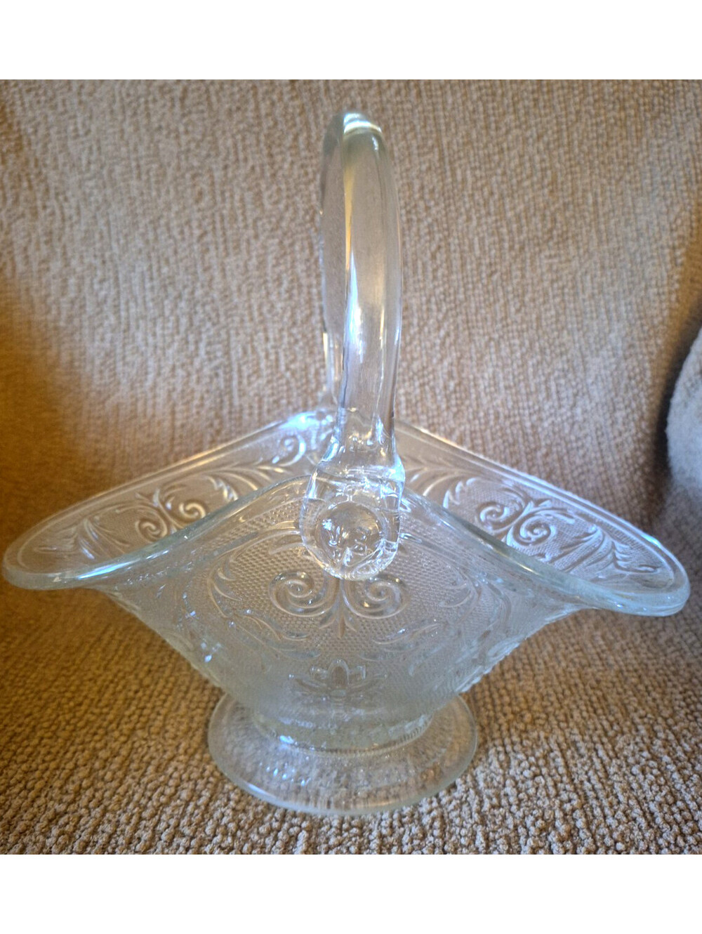 Vintage Indiana Glass Tiara Exclusives Sandwich Daisy Pattern Large Basket